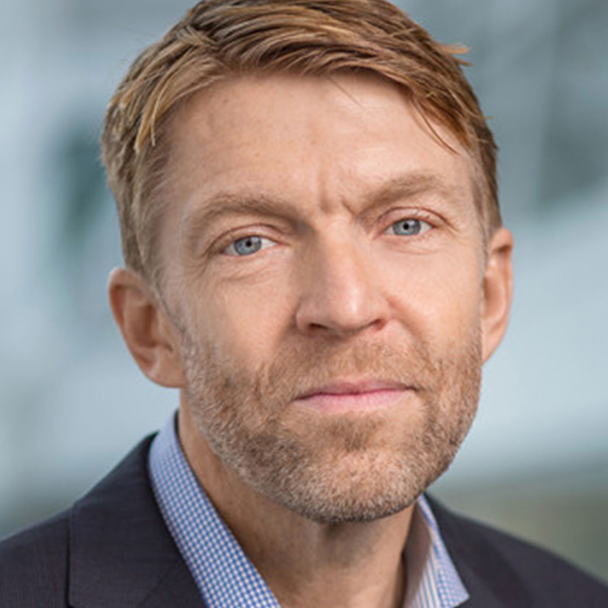 Stefan Sundblom, Aktiechef Norden på Swedbank Robur